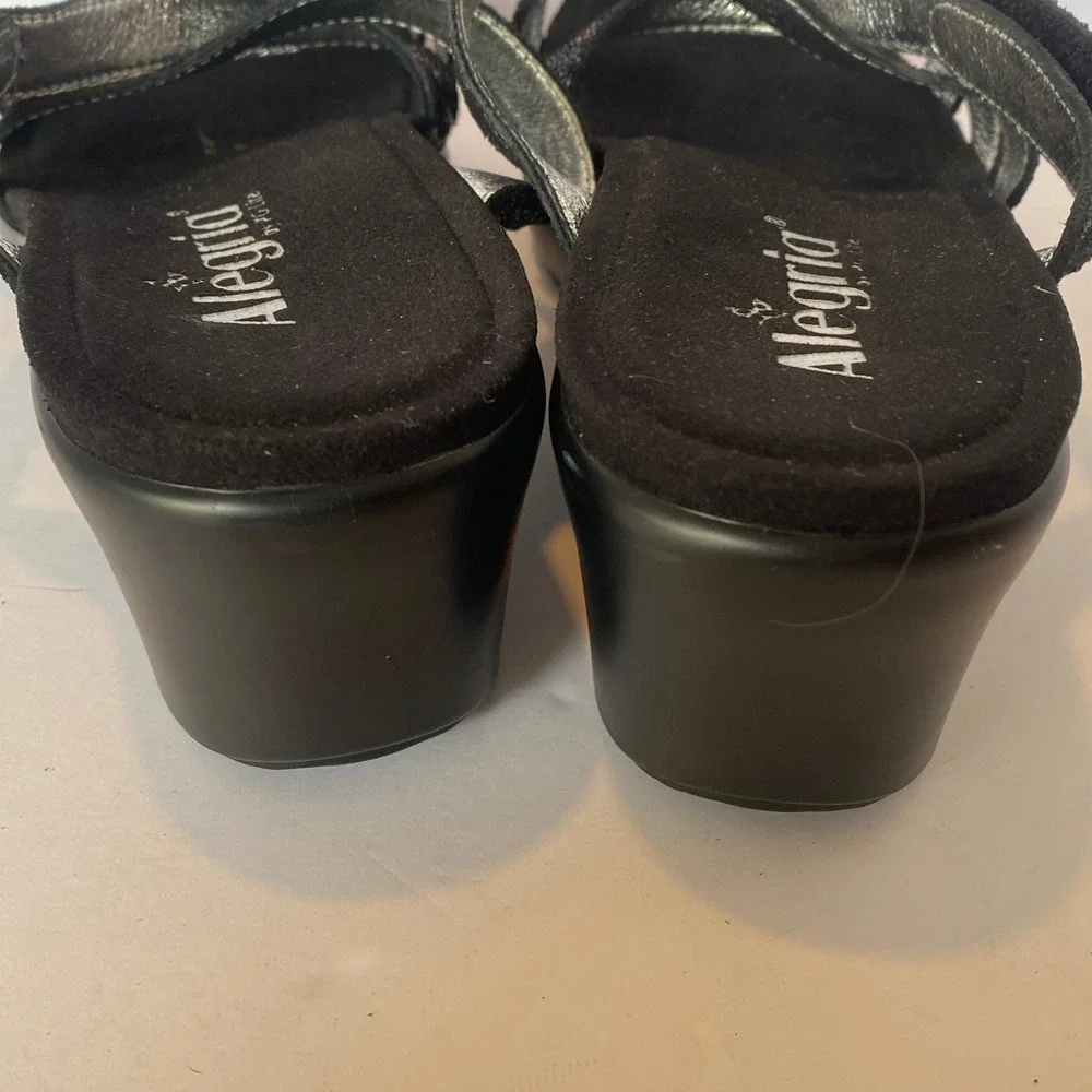 Alegria Wedge Sandals Womens 40 Black Floral‎ Slip Resistant Comfort Excellent